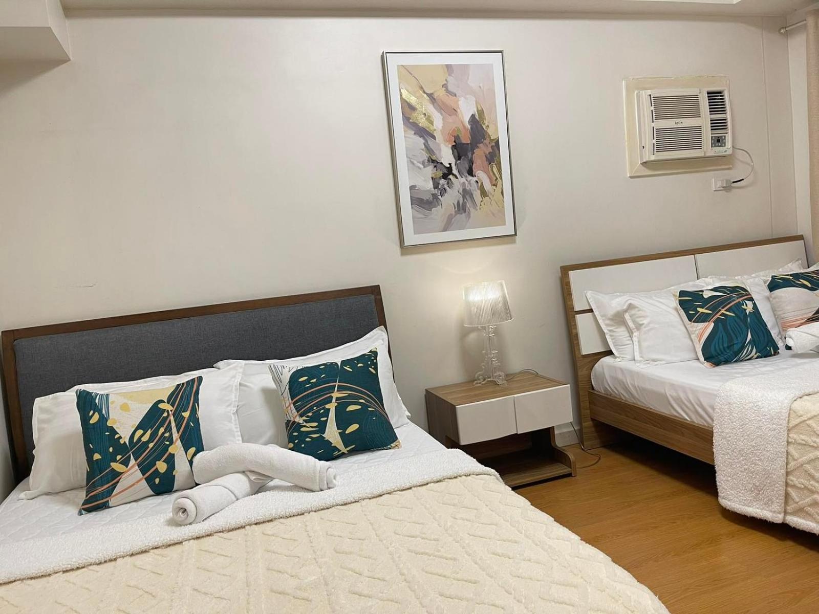8 Adriatico Staycation Manila Zimmer foto